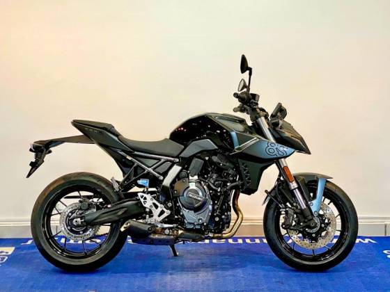 SUZUKI GSX-8S SUZUKI GSX-8S